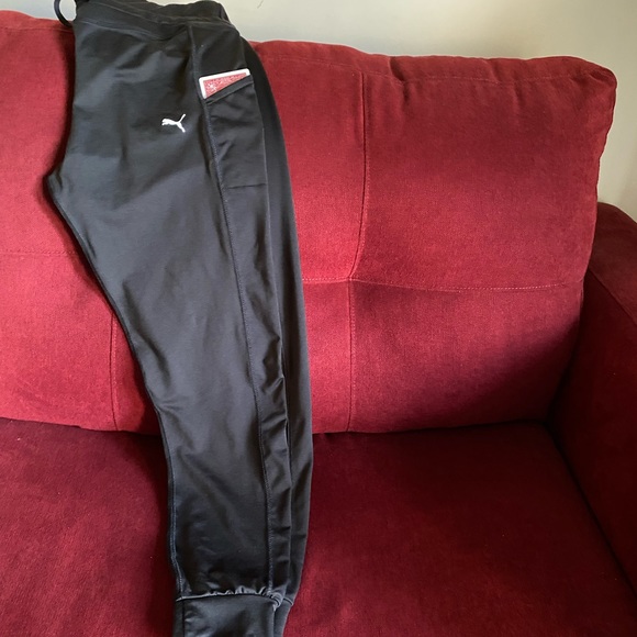 PUMA LADIES CAT LOGO TIGHTS WITH 1 SIDE POCKET BLACK - Picture 15 of 15